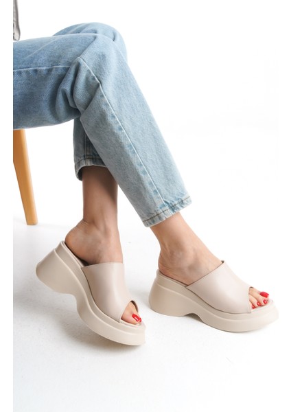 Yüksek Platform Dolgu Topuk Tek Büyük Şeritli Cilt Yazlık Kadın Terlik Sandalet Ayakkabı fırsatları