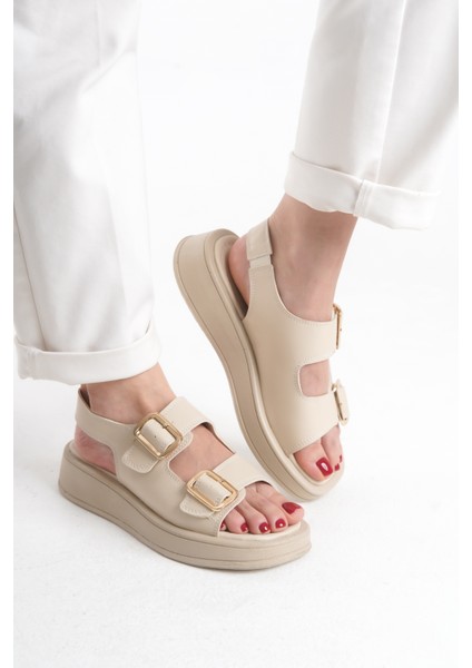 Yüksek Cilt Çift Tokalı Yazlık Kadın Dolgu Taban Krem Sandalet Ayakkabı