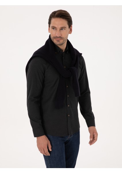 Erkek Siyah Slim Fit %100 Pamuk Yakası Düğmeli Flanel Gömlek 50313122-VR046 modelleri