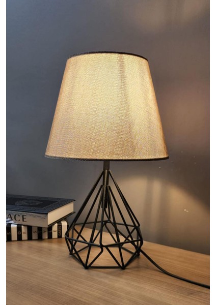 Piramit Siyah Ayaklı Abajur Masa Lambası Açık Kahve Şapka Salon Yatak Odası Abajur