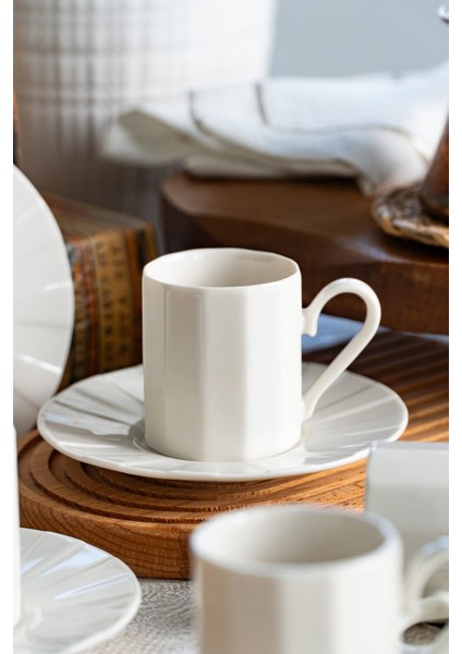 Zümrüt 12 Parça 6 Kişilik Porselen Kahve Fincan Takımı