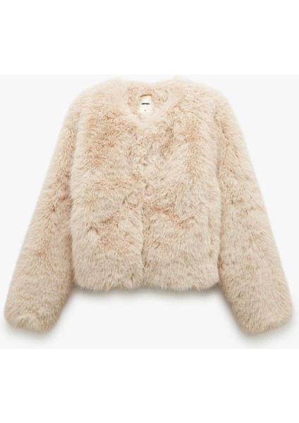 x Melis Ağazat - Suni Kürk Mont Crop Uzun Kollu Bisiklet Yaka modelleri