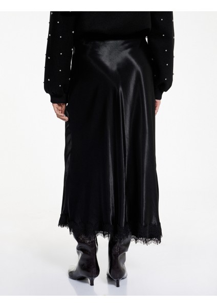 Slim Fit Dantel Detaylı Uzun Saten Etek fırsatları