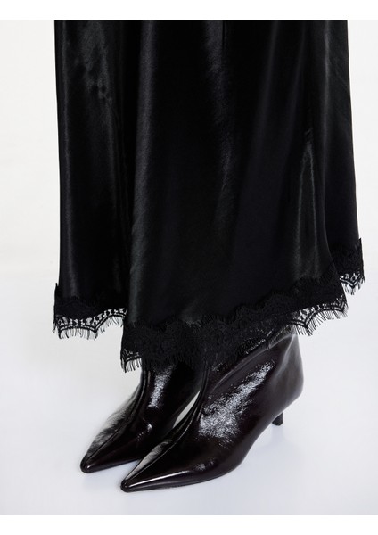 Slim Fit Dantel Detaylı Uzun Saten Etek indirimleri