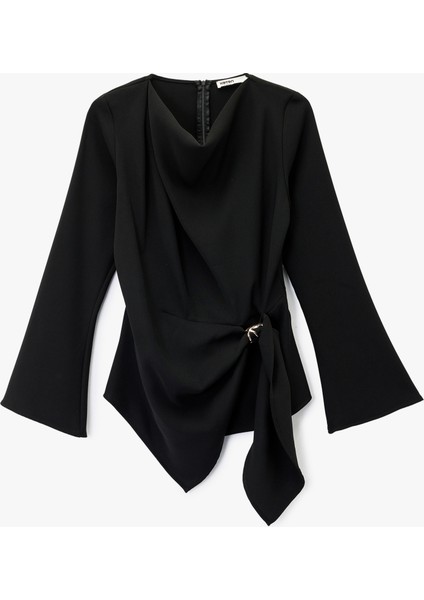 Uzun Kollu Degaje Yaka Metal Aksesuarlı Büzgülü Asimetrik Bluz