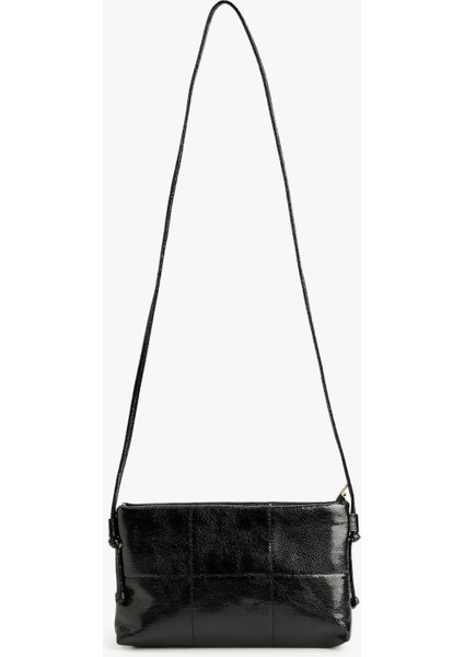 Metalik Görünümlü Fermuarlı Kapitoneli Askılı Omuz Çantası