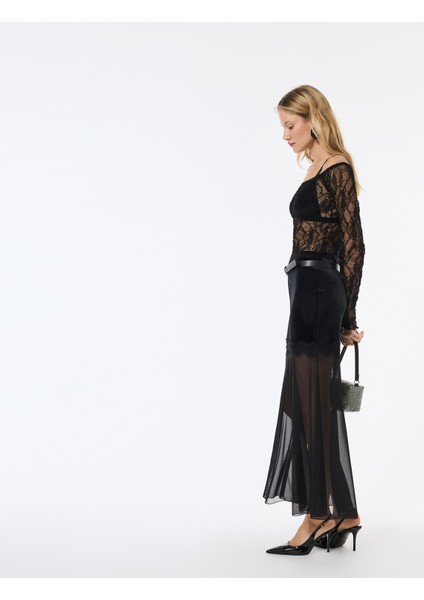 Dantelli Tül Detaylı Kadife Etek modelleri