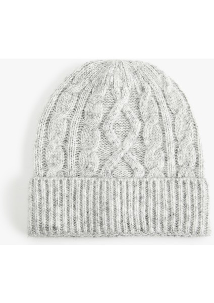 Katlama Detaylı Saç Örgü Dokulu Triko Bere