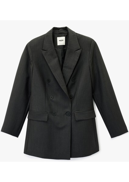 Kruvaze Yaka Uzun Kollu Cep Detaylı Düğmeli Blazer Ceket