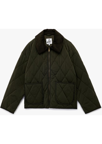 Uzun Kollu Fermuarlı Cep Detaylı Klasik Yaka Kapitone Ceket modelleri