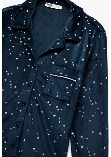 Rahat Kalıp Uzun Kollu Gömlek Yaka Yıldızlı Kadife Pijama Üstü modelleri