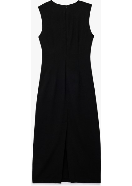 Bisiklet Yaka Yırtmaçlı Kolsuz Aksesuar Detaylı Midi Boy Kalem Elbise fırsatları