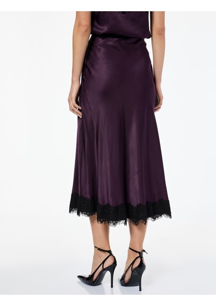 Slim Fit Dantel Detaylı Midi Saten Etek fırsatları