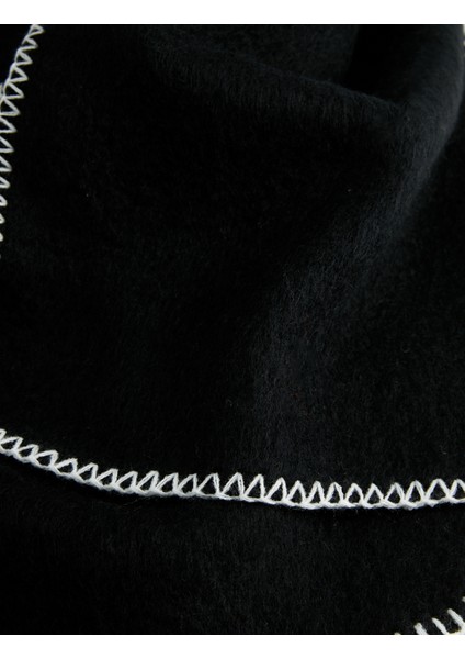 Dikiş Detaylı Yumuşak Dokulu Uzun Atkı modelleri