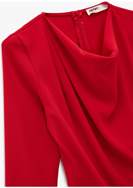 Uzun Kollu Degaje Yaka Metal Aksesuarlı Büzgülü Asimetrik Bluz fırsatları