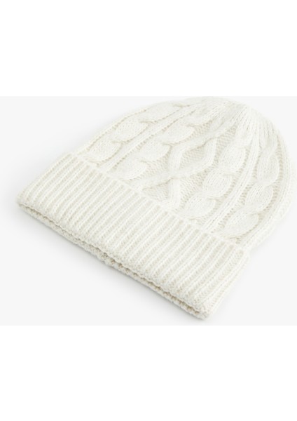 Katlama Detaylı Saç Örgü Dokulu Triko Bere fiyatları