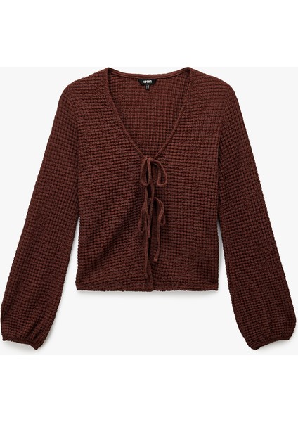 Slim Fit Uzun Kollu V Yaka Fiyonk Bağlama Detaylı Dokulu Bluz