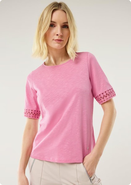 Walbusch 43-5957 / 890.947 / 280 Acık Yaka Kol Ucu Dantel Dıkıslı Kısa Kol Tsh