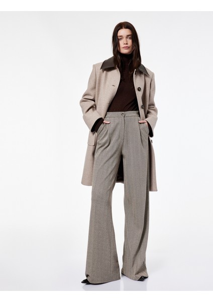 x Şahika Ercümen - Pileli Cepli Uzun Geniş Paça Kumaş Pantolon