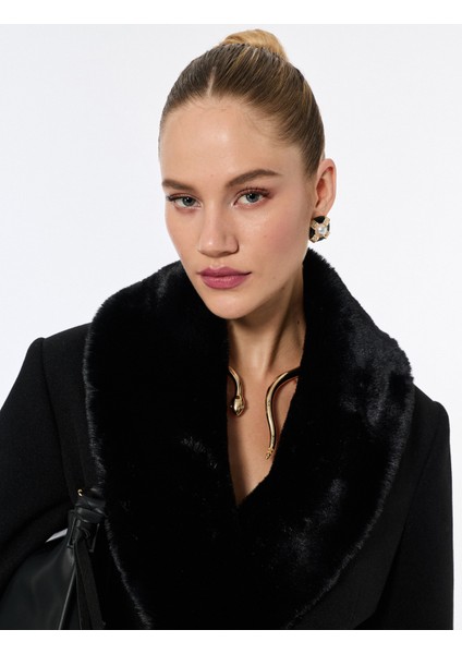 Suni Kürk Yaka Kaban Kaşe Kemerli Uzun Kollu