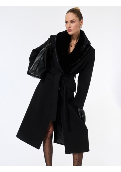 Suni Kürk Yaka Kaban Kaşe Kemerli Uzun Kollu modelleri