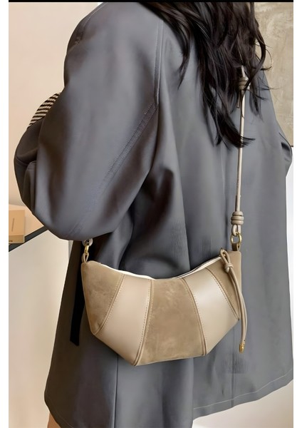 Bej Kruvasan Omuz Çantası fiyatları