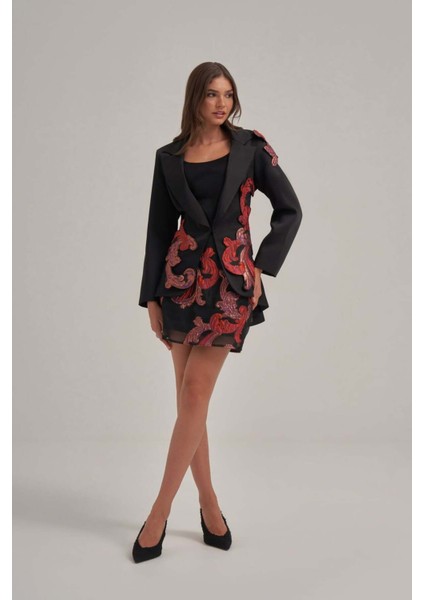 Özel Jakar Kumaş Motif Işlemeli Ceket ve Mini Etek Takım fiyatları