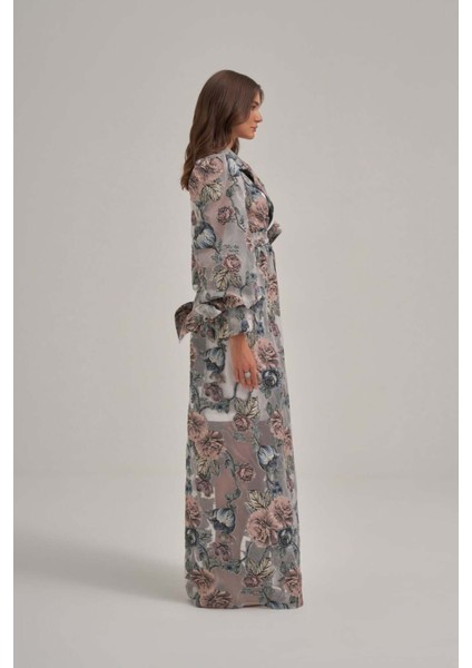 Özel Çiçek Desen Kol Fiyonk Detaylı Jakar Kumaş Uzun Ceket modelleri