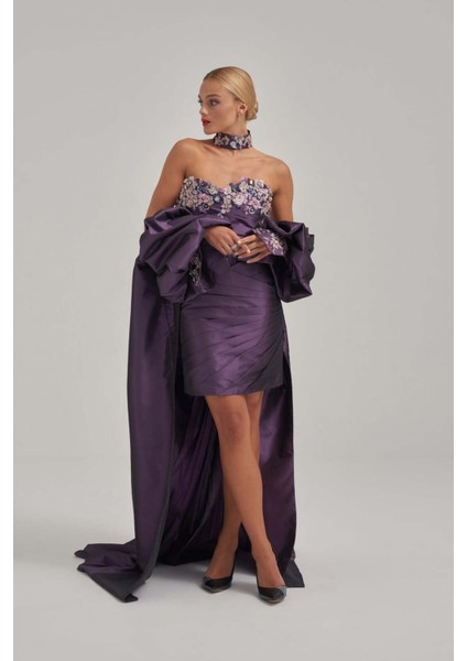 Taş ve Motif Işlemeli Kaplı Mor Tafta Abiye