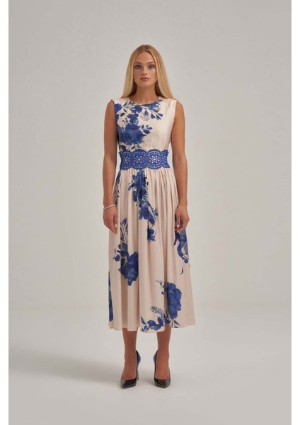 Mavi Desenli Saten Dantel Detaylı Midi Elbise