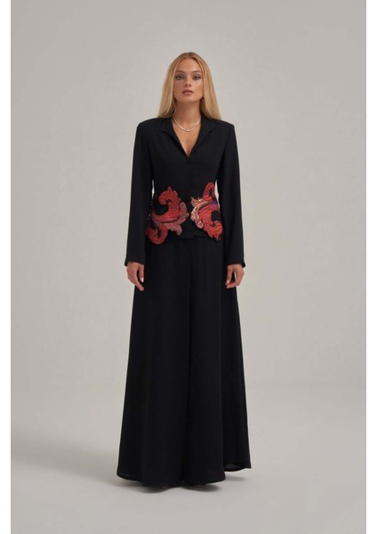 Özel Jakar Kumaş Motif Işlemeli Abaya