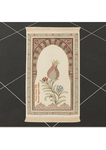 Kişiye Özel Nakış Işlemeli Lale Motifli Astarlı Saçaklı Beyaz Renk Hediyelik Seccade fiyatları