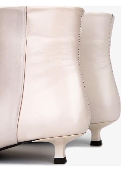 Kadın Hakiki Deri Bej Topuklu Bot 492 2035 Bn Bot SK25-26 Bej Dr fırsatları