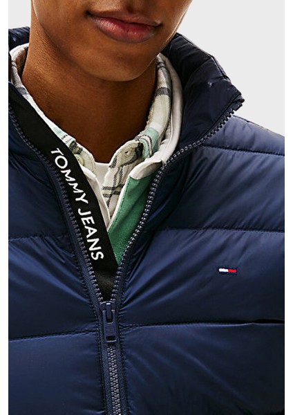 Kapitoneli Regular Fit Dik Yaka Şişme Mont Erkek Mont DM0DM20658 C1G fırsatları