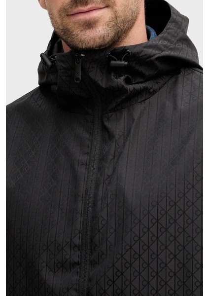 Tamamı Logolu Relaxed Fit Kapüşonlu Mont LV04RD510GUB1 Erkek Mont LV04RD510G Ub1 indirimleri