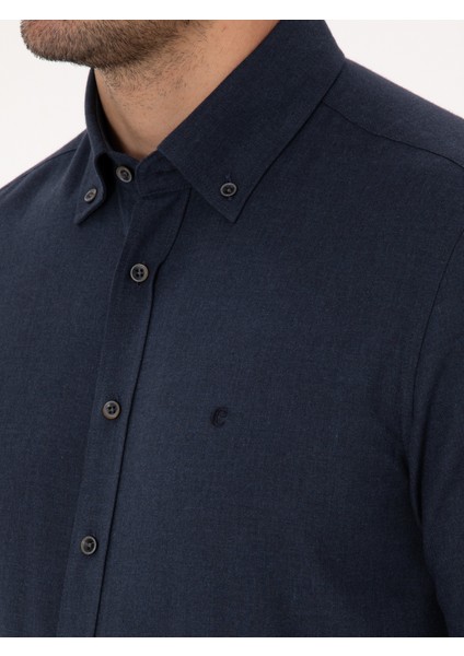 Erkek Lacivert Slim Fit %100 Pamuk Yakası Düğmeli Flanel Gömlek 50313122-VR033