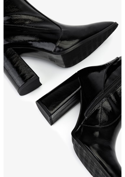 Kadın Deri & Suni Siyah Rugan Topuklu Çizme 33 3334 Bn Czm SK25-26 Sıyah Rugan indirimleri