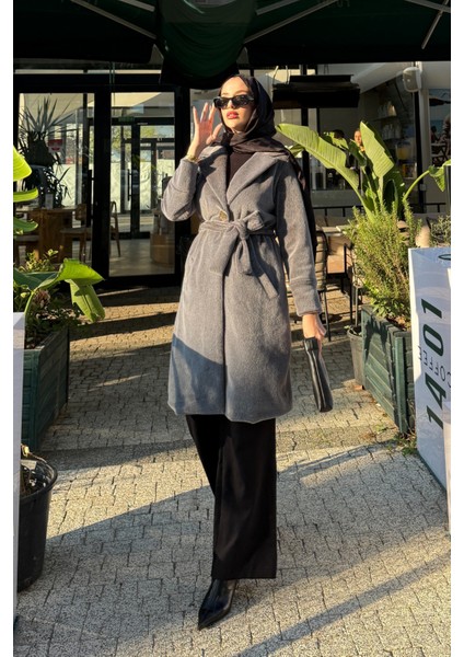 Düğme Detaylı Astarlı Angora Kaban- Füme