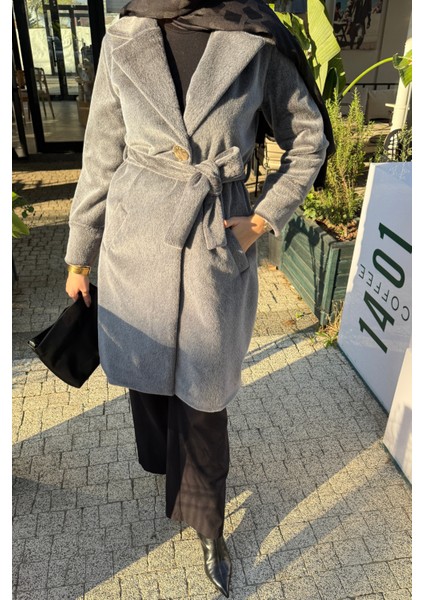 Düğme Detaylı Astarlı Angora Kaban- Füme indirimleri