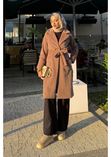 Düğme Detaylı Astarlı Angora Kaban- Vizon