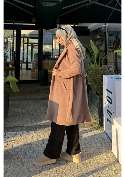 Düğme Detaylı Astarlı Angora Kaban- Vizon fırsatları