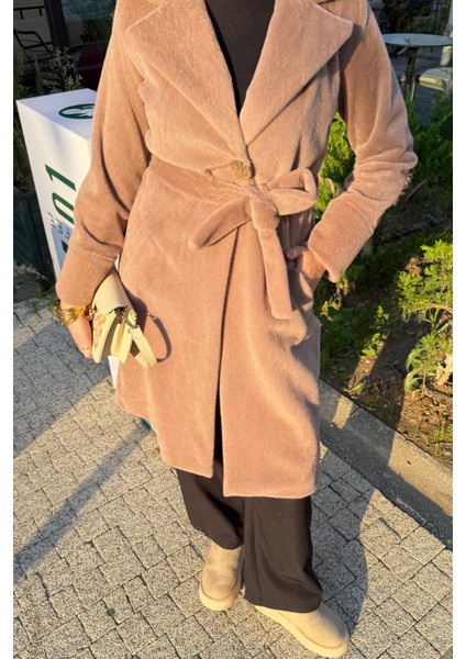 Düğme Detaylı Astarlı Angora Kaban- Vizon