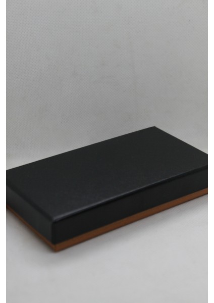 Deri Keseli Slim Siyah Gold Desenli Çakmak indirimleri