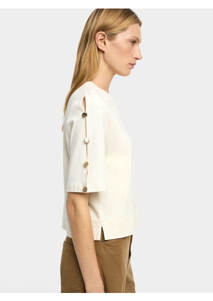 Yuvarlak Yakalı %100 Pamuk T-Shirt fırsatları