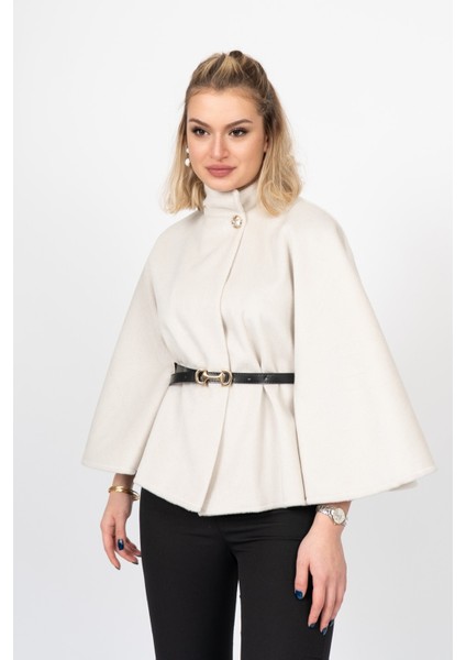 Dik Yaka Kemerli Kısa Panço 2620