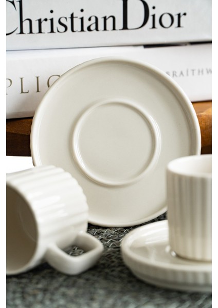 Satürn 4 Parça 2 Kişilik Porselen Kahve Fincan Takımı indirimleri