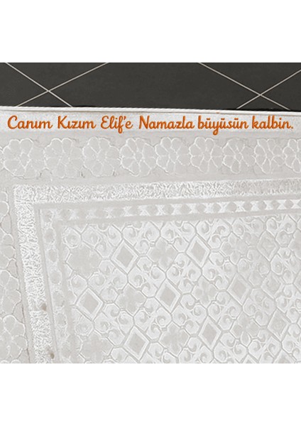 Kişiye Özel Nakış Işlemeli Saf Ipek Kadife Kumaştan Beyaz Renk Hediyelik Seccade modelleri