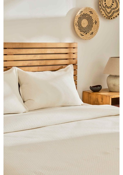 Arven Çift Kişilik Yatak Örtüsü Takımı Krem