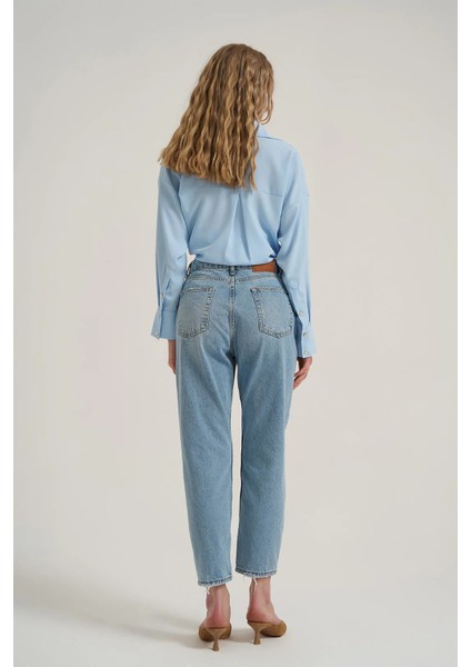 Yırtık Detaylı Denim Pantolon Buz Mavi modelleri