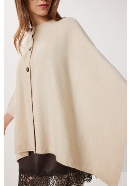Düğmeli Triko Panço LXA0021 Bej indirimleri